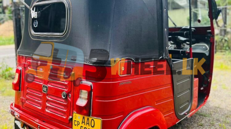 Bajaj Three Wheel FAT-SA-25NO-040007