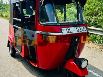 Bajaj Three Wheel FAT-SA-26JA-270021