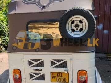 Bajaj Three wheel FAT-SA-26JA-270020