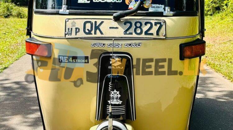 Bajaj Three Wheel FAT-SA-26JA-270022