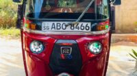 Bajaj Three Wheel FAT-SA-26JA-300023