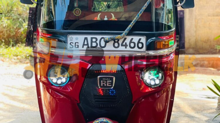 Bajaj Three Wheel FAT-SA-26JA-300023