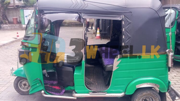 Bajaj Three Wheel FAT SA-26FE-020024