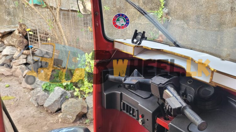 Bajaj Three Wheel FAT-SA-26FB-070026